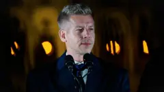 Peter Magyar em conferência de imprensa