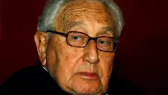 Henri Kisindžer: Karijera kontroverznog diplomata u nekoliko snimaka