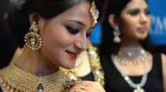 गोल्ड के दाम लगातार बढ़ रहे हैं