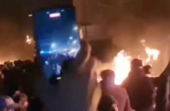 آتش زدن خودروها و کانکس پلیس در تهران ۱۸ دی ۱۴۰۴