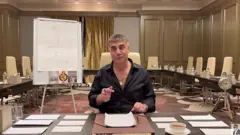 ویدئوهای سدات پکر از روز اول انتشار خود در روز ۲ ماه مه، خشم سیاستمداران ترک را برانگیخته اند