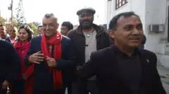 गगन थापा र विश्वप्रकाश शर्मा