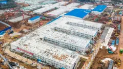 Trung Quốc chuẩn bị mở cửa bệnh viện Hỏa Thần Sơn với 1000 giường