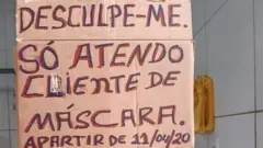 Cartaz em papelão