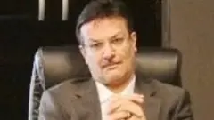 علیرضا حیدرآبادی پور در بهمن ۱۳۹۴ به مدیرعاملی بانک سرمایه منصوب و حدود پنج ماه بعد در خرداد ۹۵ از این سمت برکنار شد