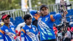 महिला तीरंदाज खिलाड़ी