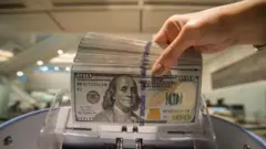 ટ્રમ્પ દ્વારા 15 ટકા ગ્લોબલ ટેરિફની જાહેરાત, ભારત યુએસ વેપારકરાર, ટેરિફ રિફંડ મળશે, સુપ્રીમ કોર્ટનો ચુકાદો, બીબીસી ગુજરાતી 