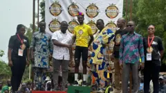 ብጫ ማልያ ዙር በኒን ሒዙ ዘሎ ዩኤል ሃብተኣብ