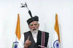 મણિપુર હિંસા, મૈતેઈની અનુસૂચિત જનજાતિ અનામત, કુકી અને મૈતેઈ, નરેન્દ્ર મોદીની મણિપુર યાત્રા, એન. બિરેનસિંહ, અમિત શાહ, અજય ભલ્લા, બીબીસી ગુજરાતી