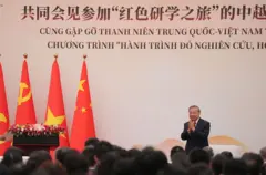 Tổng Bí thư Tô Lâm gặp gỡ các thanh niên đến từ Trung Quốc và Việt Nam tại Chương trình "Hành trình đỏ nghiên cứu, học tập tại Trung Quốc" vào ngày 15/4/2026 tại Bắc Kinh