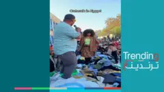  عرض أزياء في سوق الجمعة بمصر