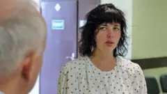 إيرينا جارة آنا تقول "يجب معاقبة مرتكبي الجرائم"