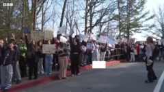 Obodo dị iche iche e meela ngagharịiwe megide ndị ọrụ ICE na mba Amerịka