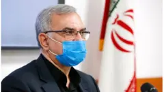 وزیر بهداشت ایران گفته ۸۲۰ هزار دوز واکسن‌ها بدون هماهنگی‌ قبلی و از "منابع غیرمجاز" و "به اشتباه ارسال شده است"