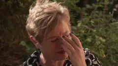 HOSTAGE MOM