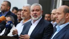 Haniye şu anda Katar'ın başkenti Doha'da yaşıyor.