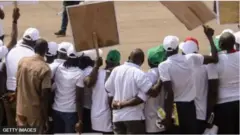 Àwòrán àwọn òṣìṣẹ́ 