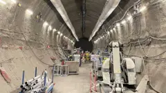 நிலத்தடியில் ஆயிரம் ஆண்டுகள் தாங்கி நிற்கும் அணுக் கிடங்கை அமைக்கும் பிரான்ஸ் - எப்படி?