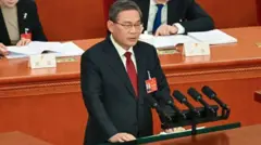 တရုတ်၊ ပါလီမန် နှစ်ပတ်လည်အစည်းအဝေး၊ ကာကွယ်ရေးအသုံးစရိတ်