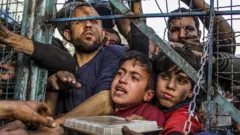 ઇઝરાયલ, પેલેસ્ટાઇન, અમેરિકા, મધ્યપૂર્વ, ખાડીદેશો, યુદ્ધ, આંતરરાષ્ટ્રીય રાજકારણ, બીબીસી ગુજરાતી