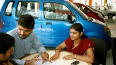 కారు, డిసెంబర్