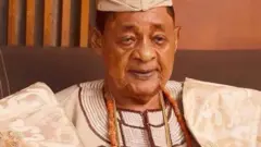 Oba Lamidi Olayiwola Adeyemi kẹta