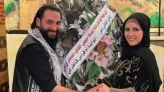 حرب غزة: "كل ما أتمناه هو العودة إلى حضن والدتي في حلب"