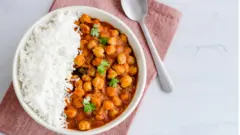 व्हिगन आहार घ्यायचा असेल तर हे नक्की वाचा