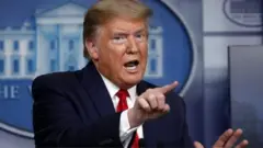 Perezida Trump asanzwe yagiriza OMS kubogamira ku Bushinwa
