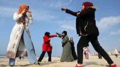 WOMEN SPORT