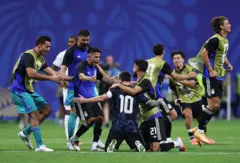 Argentina celebra após vitória contra Inglaterra na semifinal da Copa