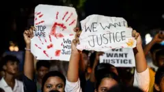 कोलकाता रेप के बाद 14 अगस्त को महिलाओं ने रिक्लेम द नाइट मार्च आयोजित किया