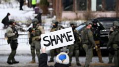 ABD'de ICE'ın göçmen operasyonuna engel olmak isteyen bir kadın öldürüldü