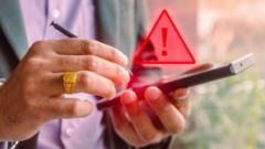 જૂનો મોબાઇલ ખરીદવામાં શું જોખમ હોય છે? સાયબર ક્રાઇમ અંગે પાંચ મહત્ત્વપૂર્ણ સવાલના જવાબ