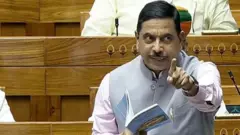 பிரஹலாத் ஜோஷி பிரியங்கா காந்தியின் கருத்து குறித்து மக்களவையில் எதிர்ப்புத் தெரிவித்தார்