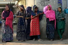 नए लेबर कोड में पेश नियमों का संगठित और असंगठित दोनों क्षेत्रों में काम करने वालों पर असर पड़ेगा.