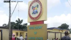 Aworan ile ẹjọ giga l'Eko