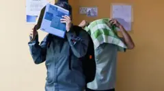 Majikan yang menyiksa pembantu rumah Meriance Kabu, Ong Su Ping dan Sang Yoke Leng hadir di Mahkamah Sesyen Ampang.