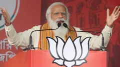 नरेंद्र मोदी