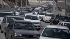 مهلت ۷۲ ساعته به مسافران برای ترک تهران به دنبال افزایش شمار مبتلایان به کرونا
