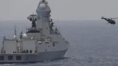 லைபீரிய கப்பல் கடத்தல்: ஐ.என்.எஸ் சென்னை போர்க் கப்பலுடன் களமிறங்கிய இந்திய கடற்படை