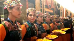 તેજસ