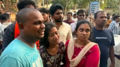 வகுப்பறையில் ஆசிரியை மீதே மயங்கி சரிந்த 6 வயது மாணவன் உயிரிழப்பு - வைரல் வீடியோவின் பின்னணி