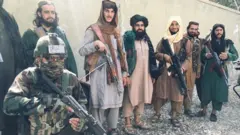 Толибон махсус кучларининг жангариси