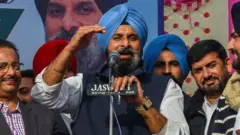 ਇਸ ਐਫਆਈਆਰ ਦੇ ਖ਼ਿਲਾਫ਼ ਬਿਕਰਮ ਸਿੰਘ ਮਜੀਠੀਆ ਸੁਪਰੀਮ ਕੋਰਟ ਗਏ ਸਨ।