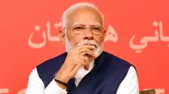 नरेंद्र मोदी