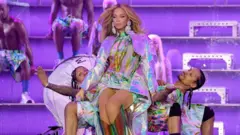 Beyonce 10 Mayıs'ta Stockholm'de konser verdi