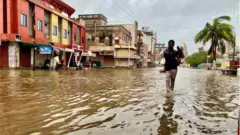 बिपरजॉय चक्रीवादळामुळे गुजरातमध्ये मोठं नुकसान, राजस्थानमध्ये कमी दाबाचा पट्टा