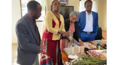 Umushikiranganji Dorothy Gwajima asaba abanyagihugu gufata ingingo zo kwikingira harimwo no gukoresha imiti kama