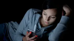 Dubartii mobaayiliishee ilaaltu